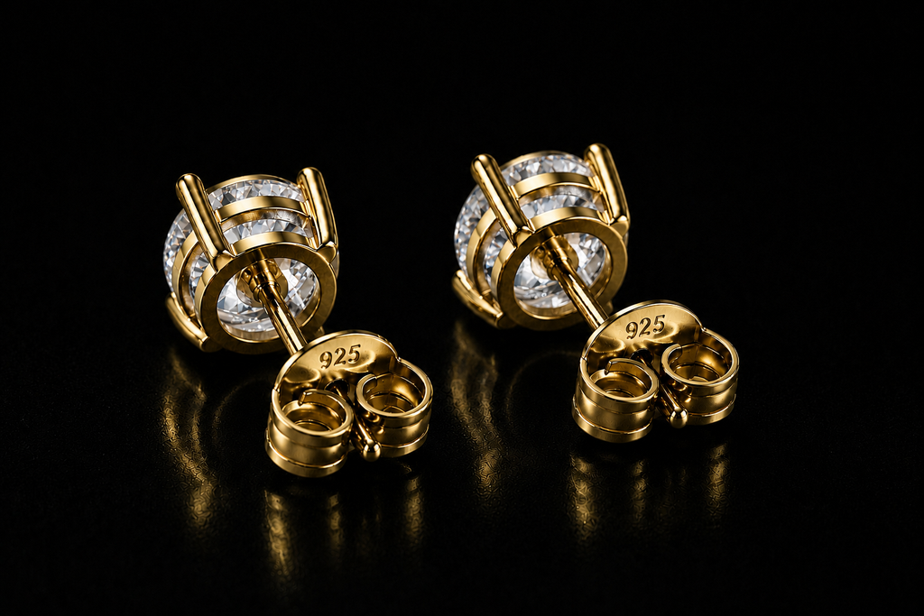 Lumière Stud Gold Earring